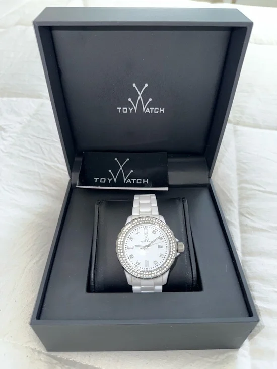 ToyWatch - Picture 3 of 5